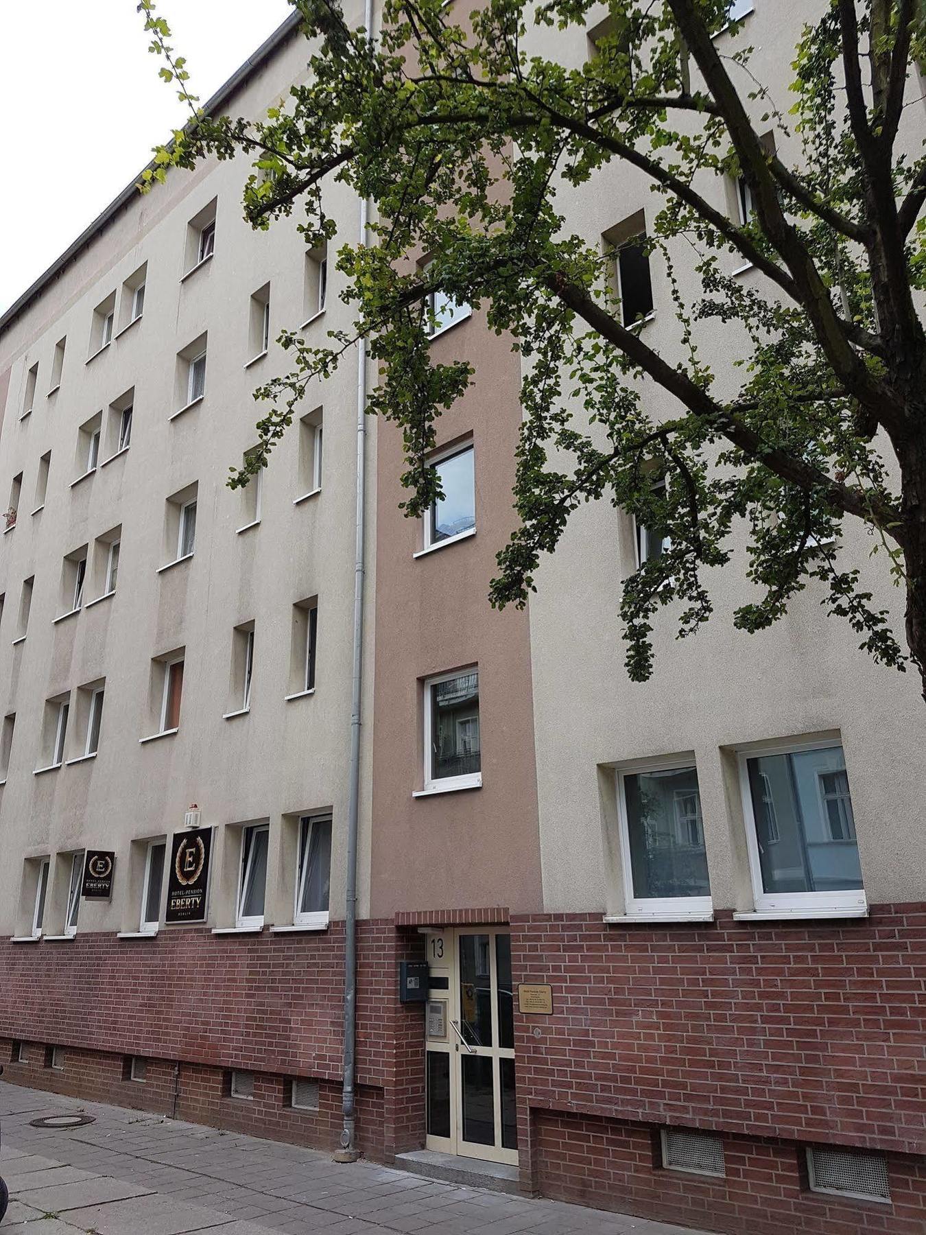 Hotel Pension Eberty Berlin Exteriör bild