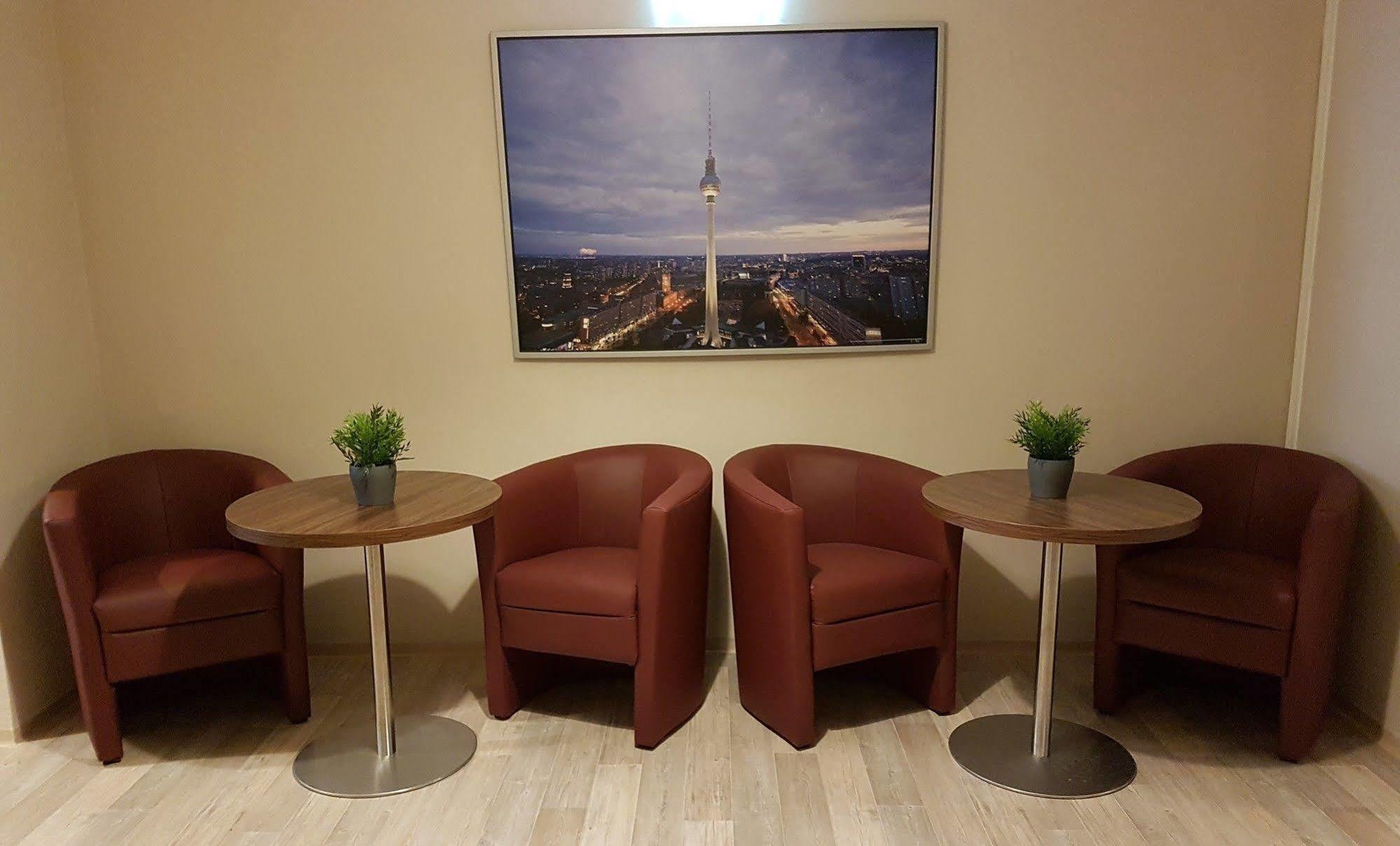Hotel Pension Eberty Berlin Exteriör bild